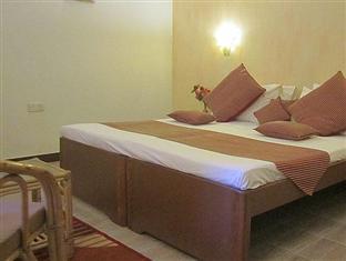 Kristal Sands Beach Resort Калангут Экстерьер фото